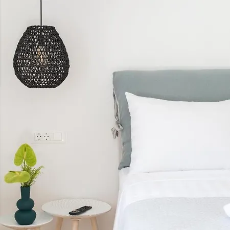 Mytheo Aparthotel *