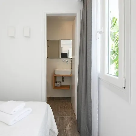 Mytheo Aparthotel *