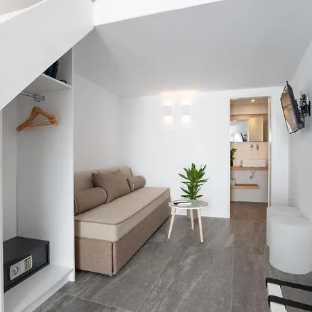 Aparthotel Mytheo