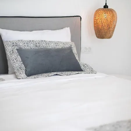 Mytheo Aparthotel *