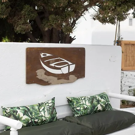 Mytheo * Mykonos Town