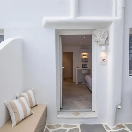 Mytheo Aparthotel *